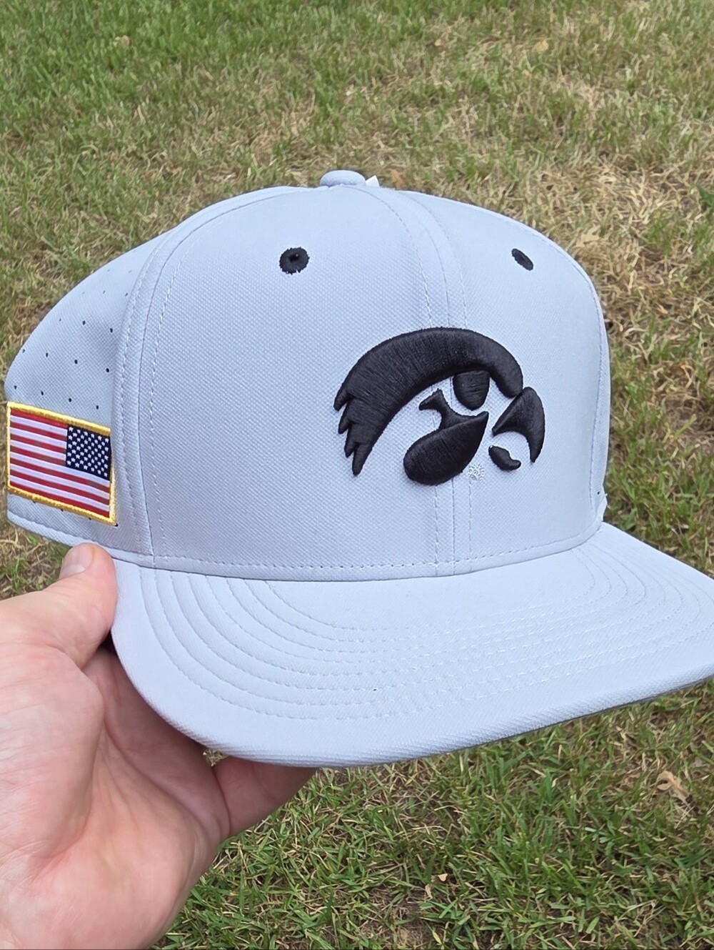 IOWA HAWKEYES|Nike Dri-Fit Aero True Fitted On-Field Baseball Cap/Hat|Size 7 1/2